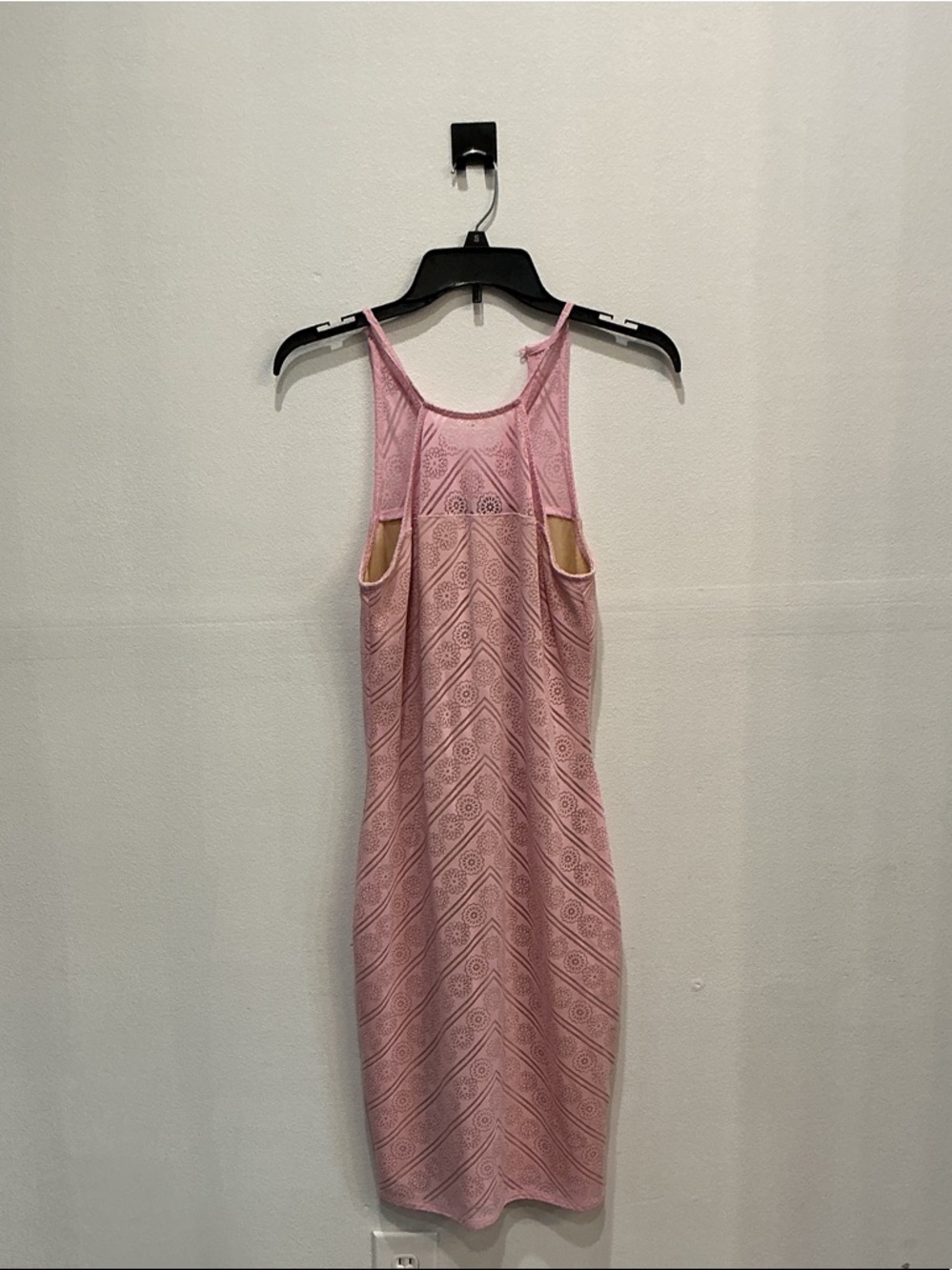 BOLD elements Pink Sleeveless Lace-Pattern Midi Dress